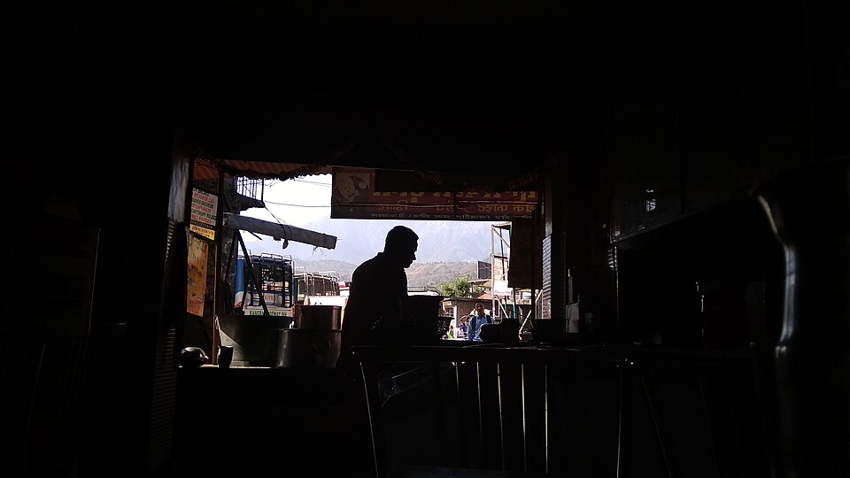 Palampur — local market for international and multi-region stores