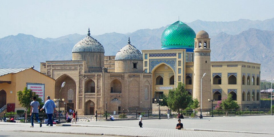 Khujand — local market for online stores