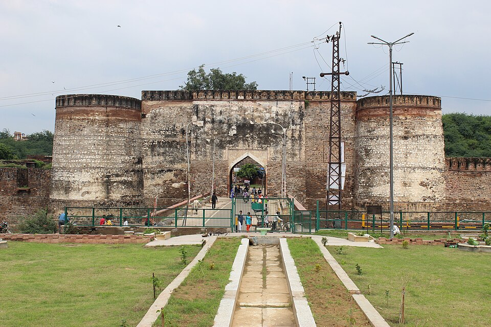 Bharatpur — manufacturer and distributor portals for local businesses