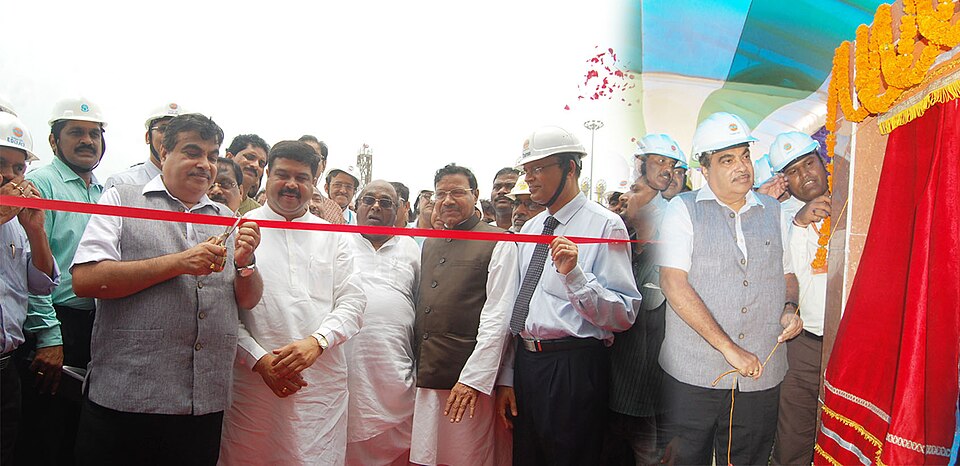 Paradip — local market for international and multi-region stores