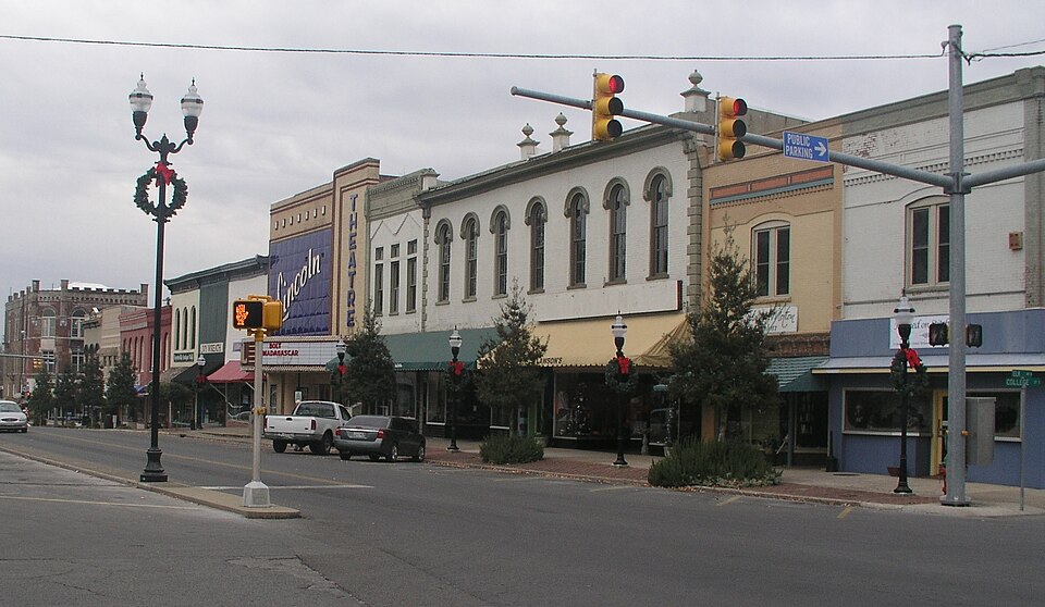 Fayetteville — local market for custom e-commerce platforms