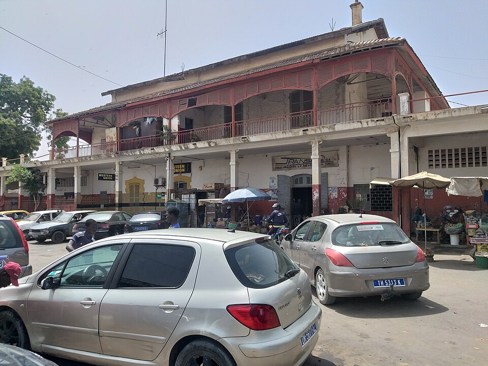 Thiès — international and multi-region stores for local businesses