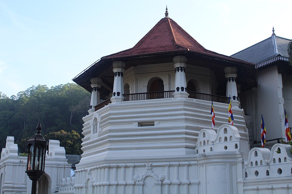 Kandy — manufacturer and distributor portals for local businesses