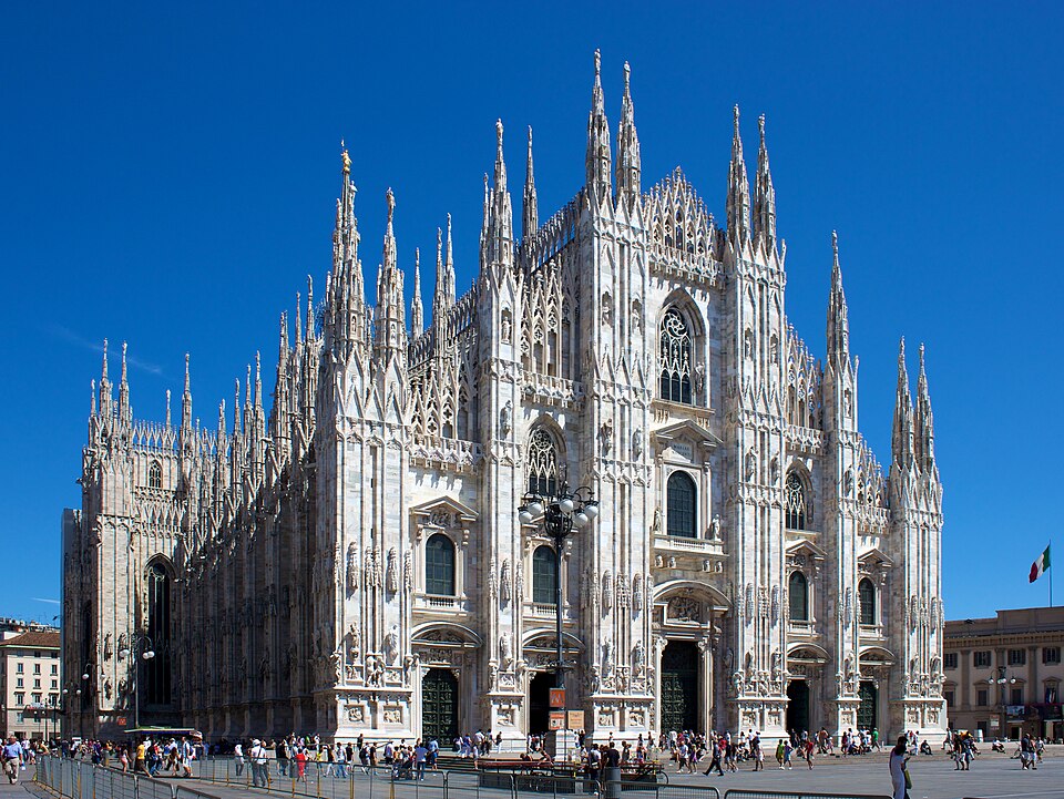 Milan — local market for online stores