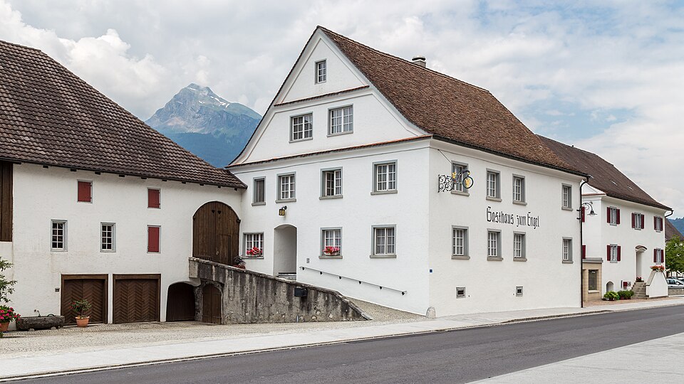 Balzers — local market for manufacturer and distributor portals