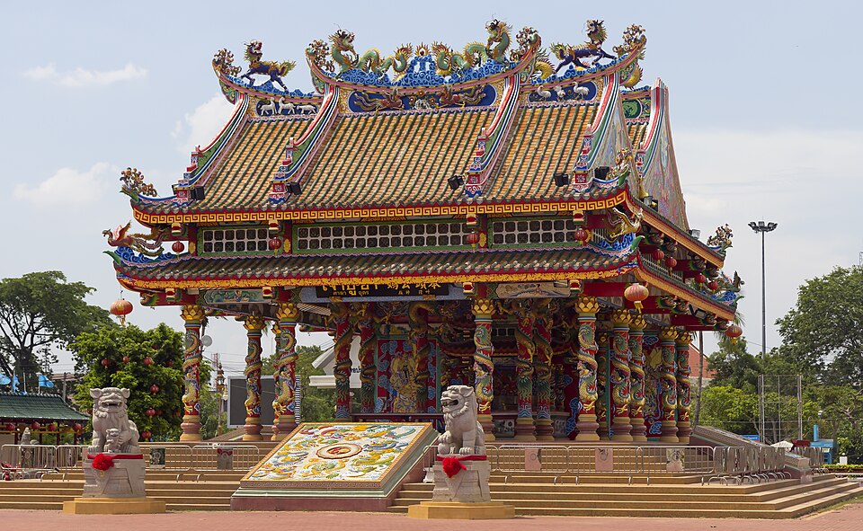 Udon Thani — local market for service booking platforms