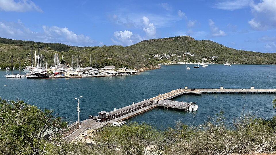 English Harbour — local market for service booking platforms