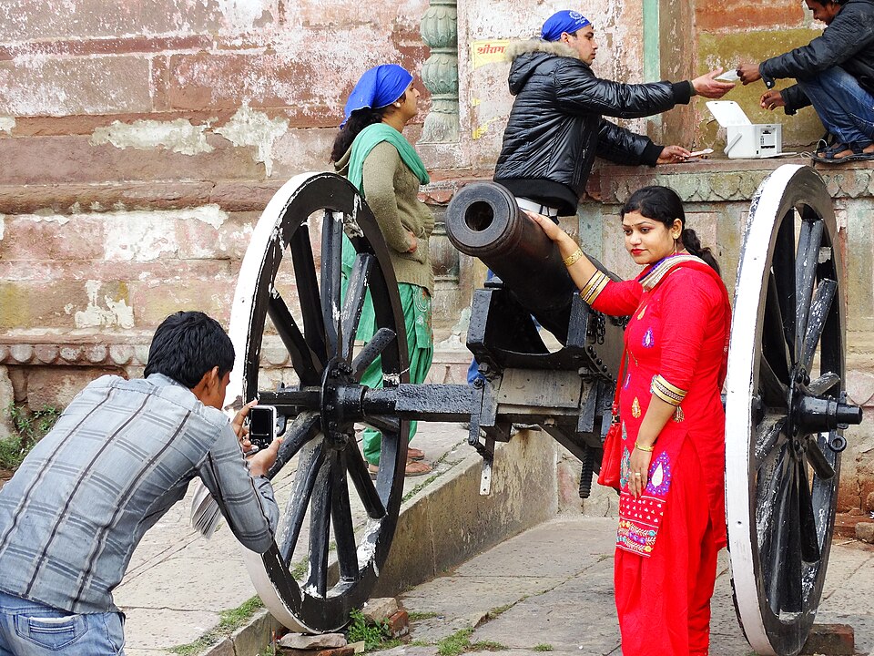 Ramnagar — local market for subscription and membership platforms