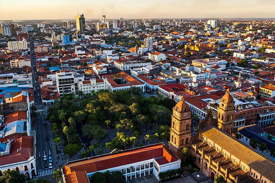 Santa Cruz de la Sierra — multi-vendor marketplaces for local businesses