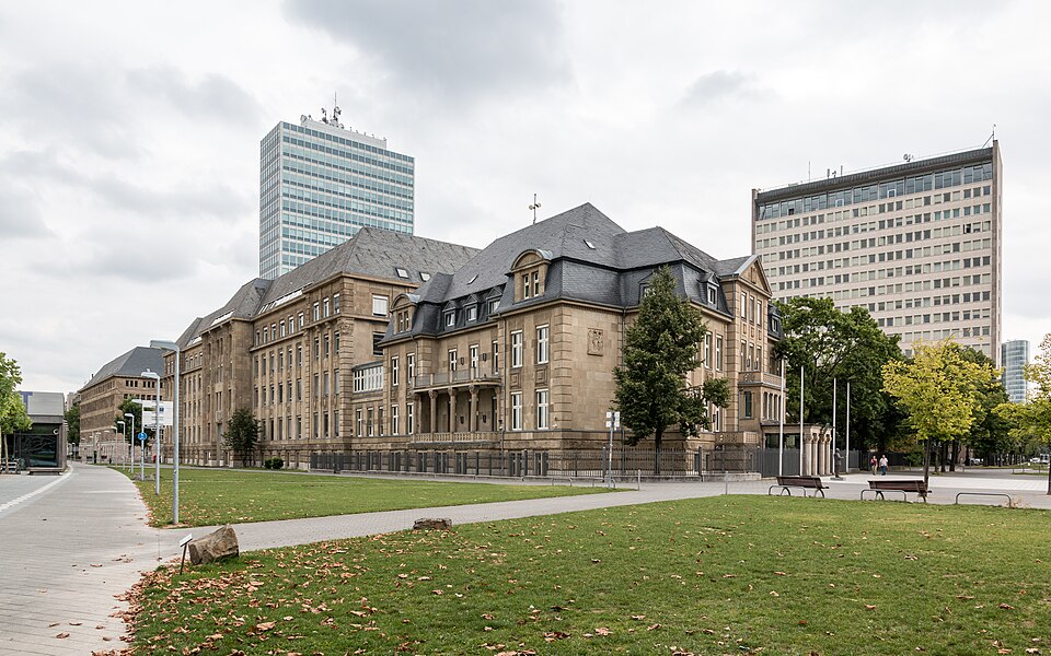 Düsseldorf — multi-vendor marketplaces for local businesses