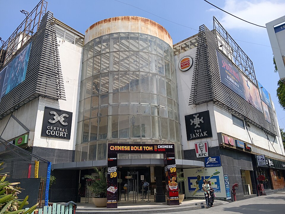 Janakpuri — multi-vendor marketplaces for local businesses