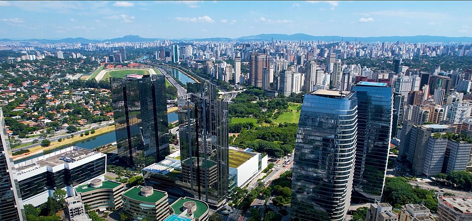 São Paulo — local market for online stores