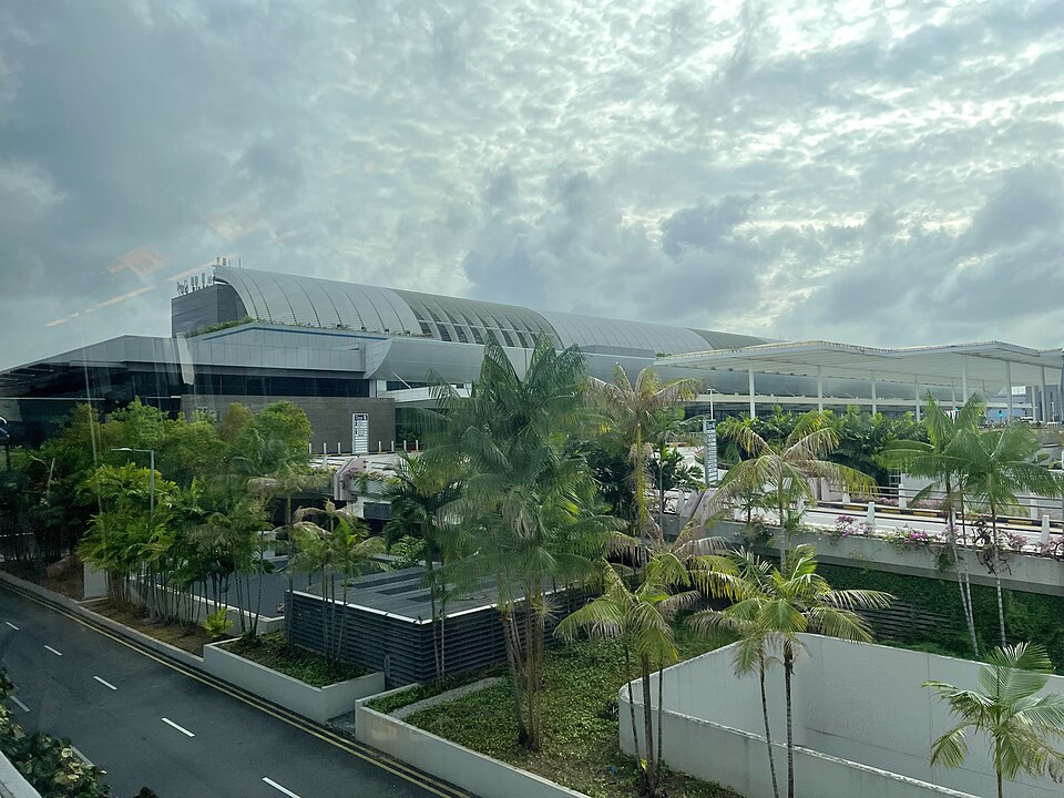 Changi — local market for mobile commerce apps