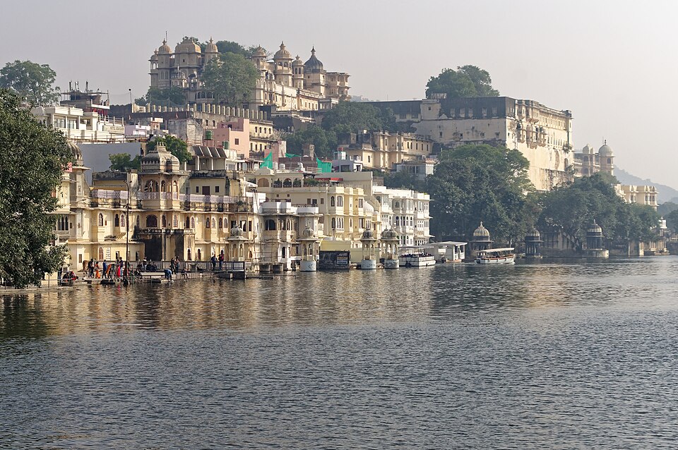 Udaipur — local market for mobile commerce apps