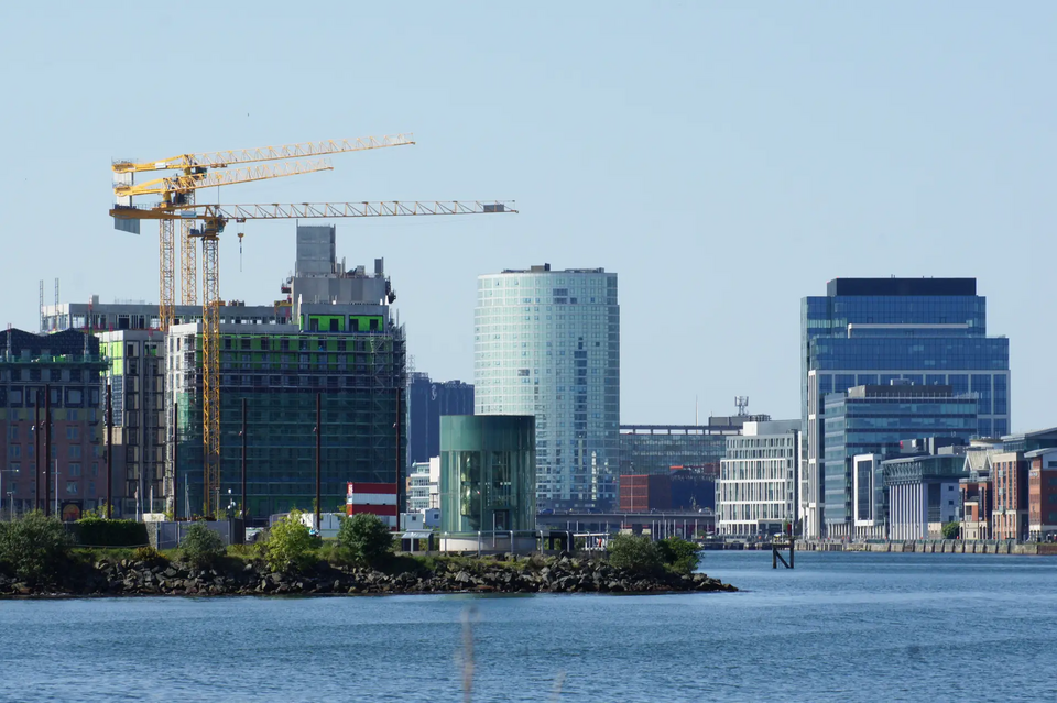 Belfast — local market for online stores