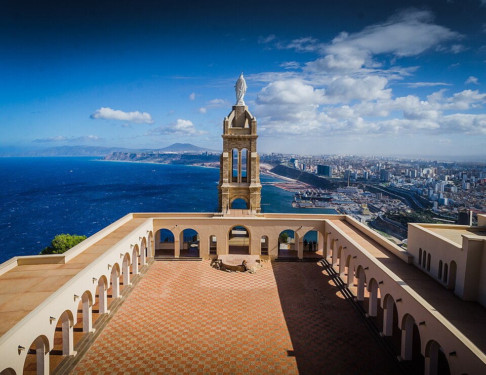 Oran — local market for online stores