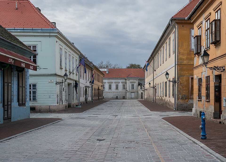 Osijek — local market for mobile commerce apps