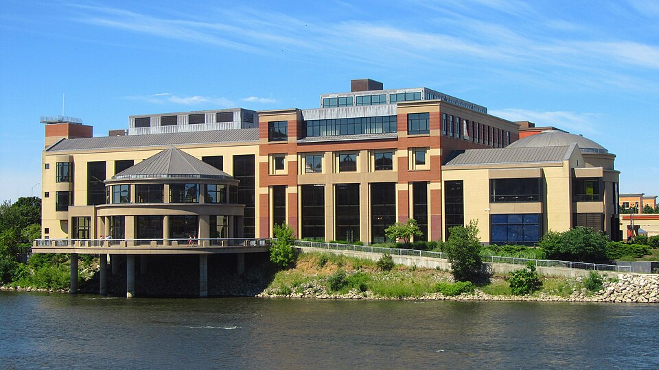 Grand Rapids — local market for manufacturer and distributor portals