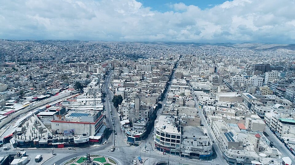 Zarqa — local market for online stores