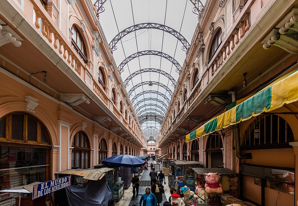 Piura — local market for service booking platforms