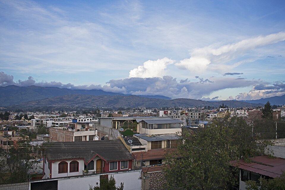 Ambato — local market for mobile commerce apps