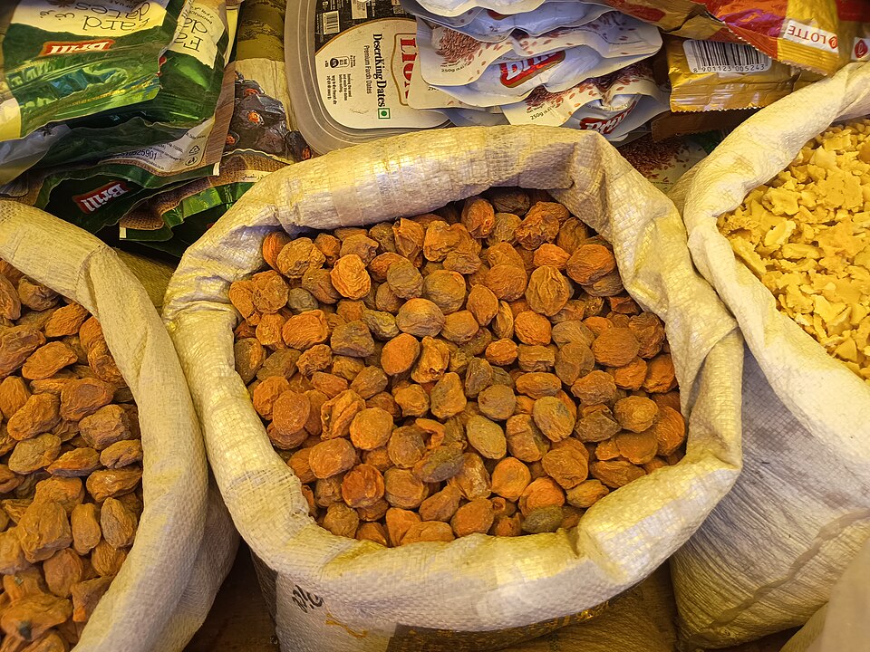 Leh — international and multi-region stores for local businesses
