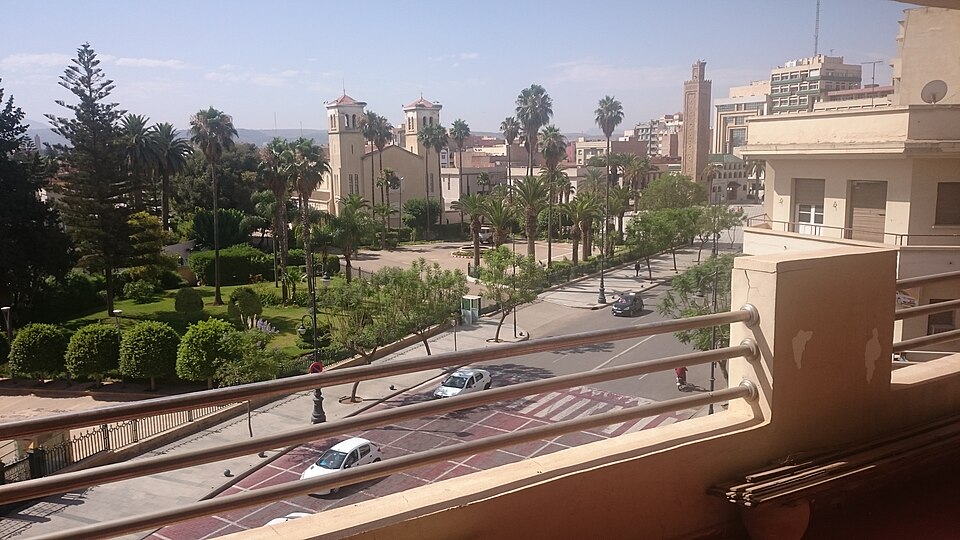 Oujda — local market for online stores