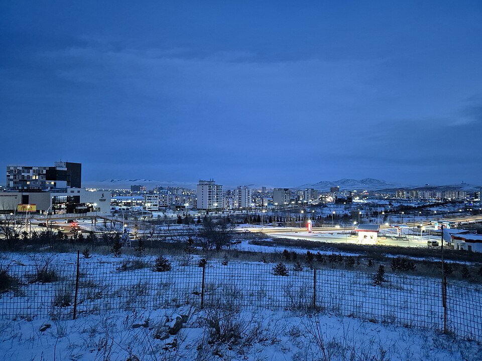 Darkhan — local market for online stores