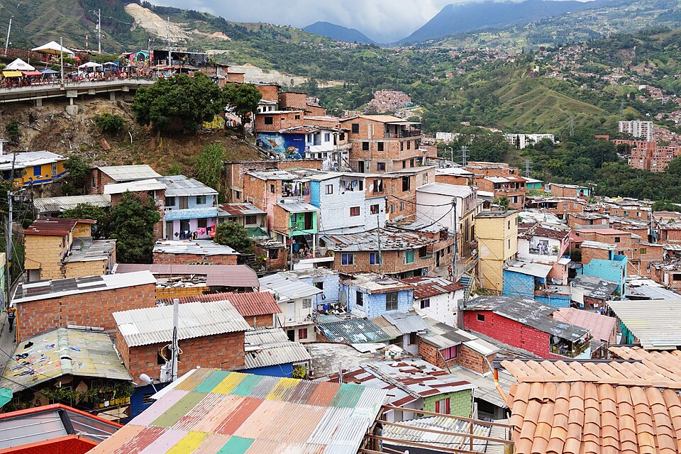 Medellín — local market for multi-vendor marketplaces