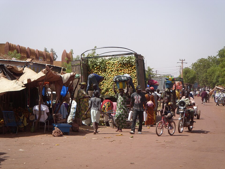 Mopti — local market for online stores