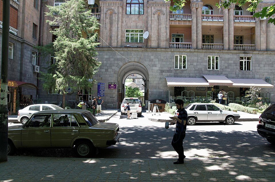 Yerevan — mobile commerce apps for local businesses
