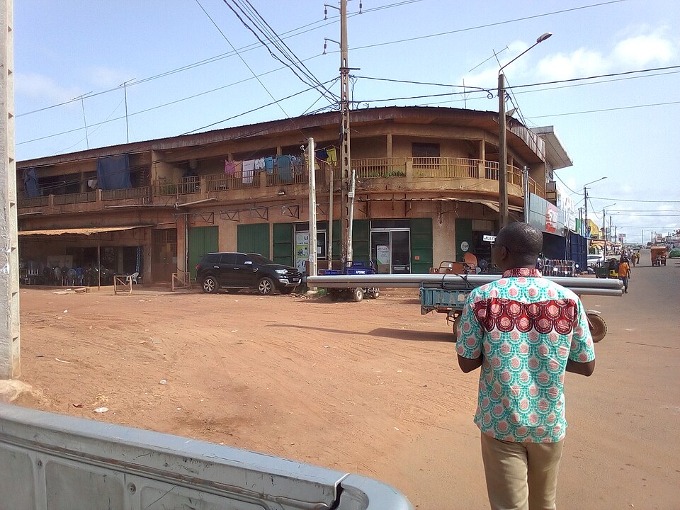 Daloa — local market for manufacturer and distributor portals