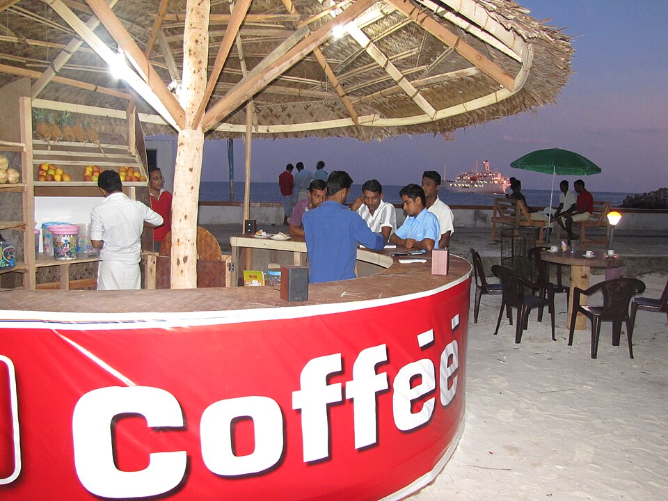 Kalpeni — local market for multi-vendor marketplaces