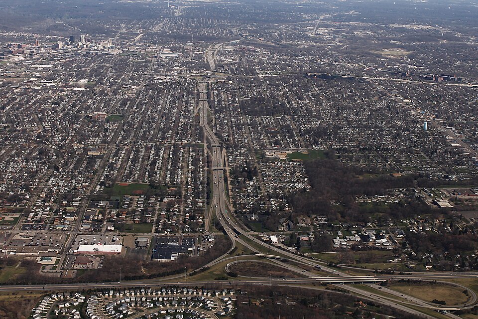 Akron — local market for B2B and wholesale portals
