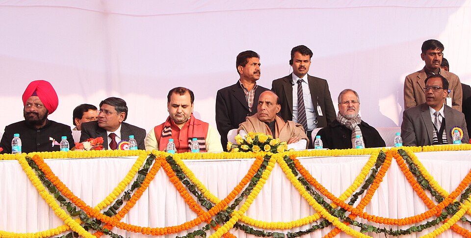 Mayur Vihar — local market for manufacturer and distributor portals