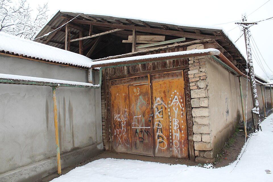 Dushanbe — local market for multi-vendor marketplaces