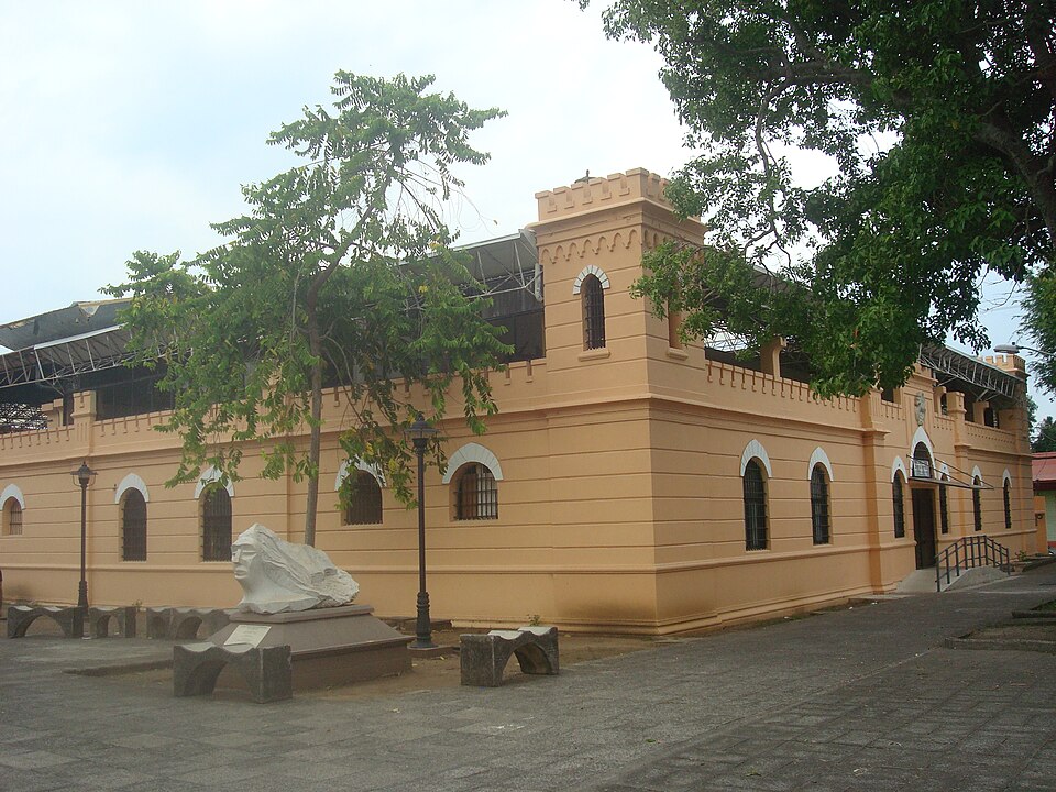 Puntarenas — international and multi-region stores for local businesses