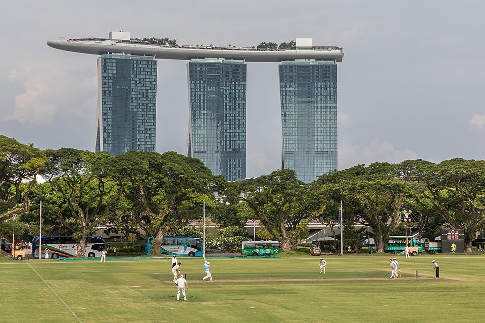 Marina Bay — local market for online stores
