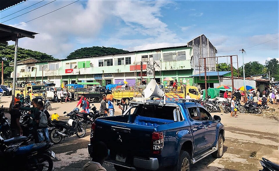 Maliana — local market for online stores