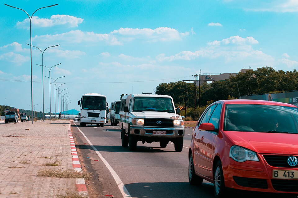 Lobatse — local market for mobile commerce apps