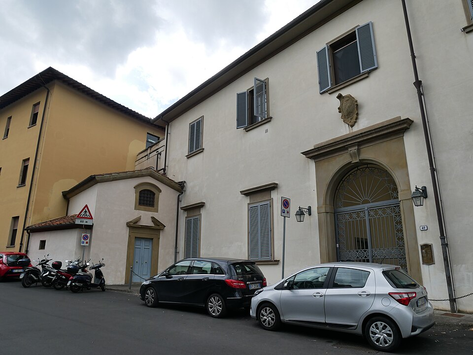 Fiorentino — manufacturer and distributor portals for local businesses