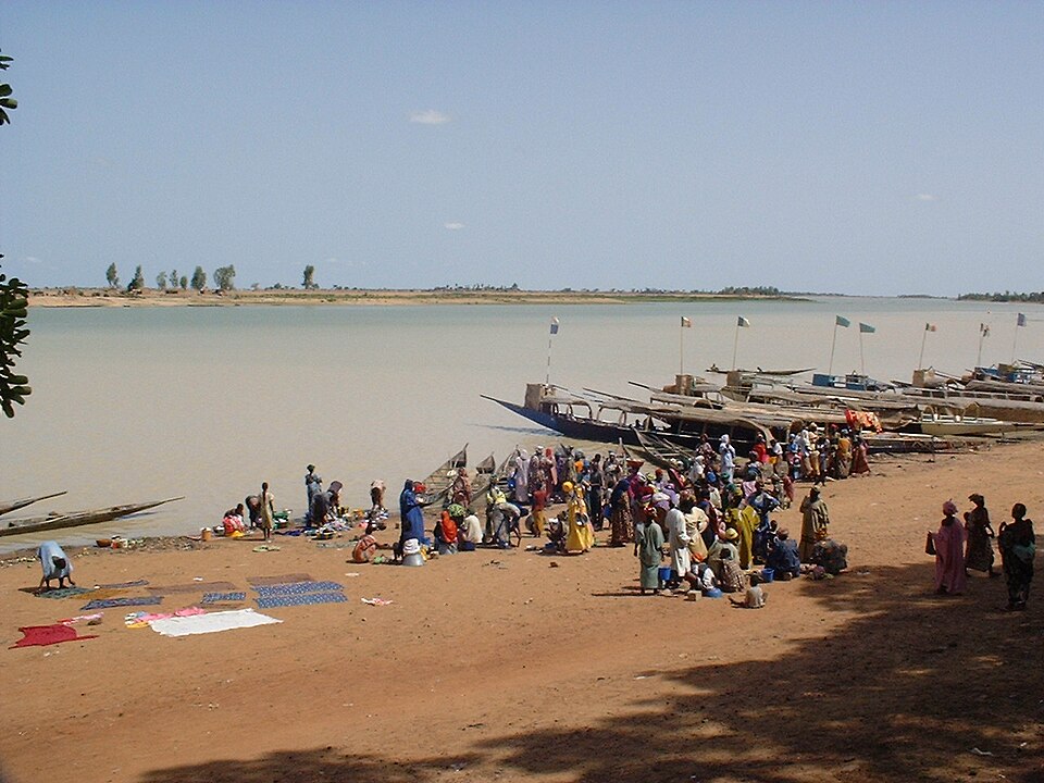 Mopti — local market for B2B and wholesale portals