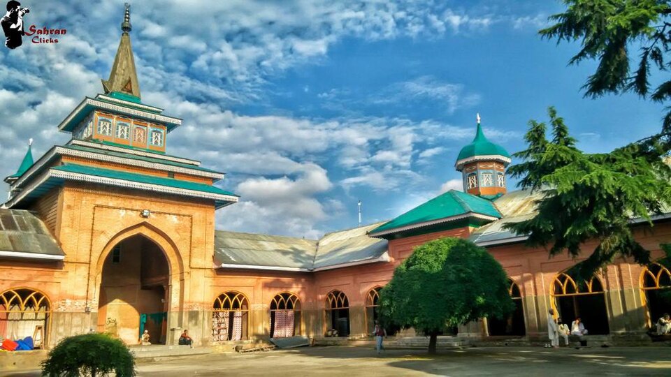 Shopian — local market for online stores