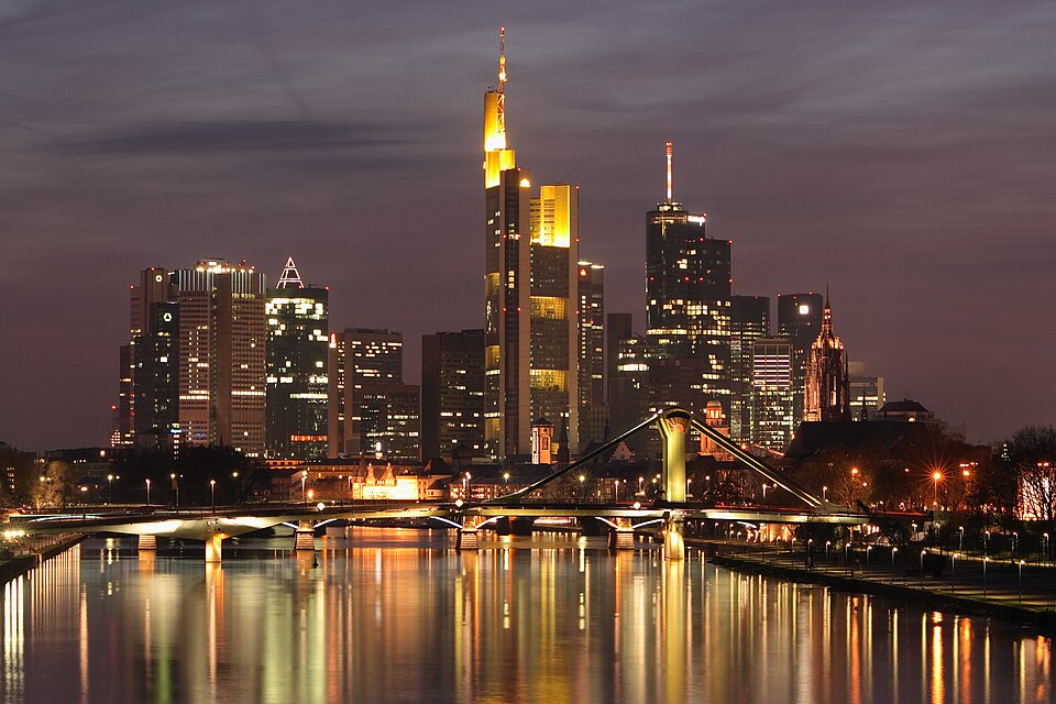 Frankfurt am Main — local market for manufacturer and distributor portals