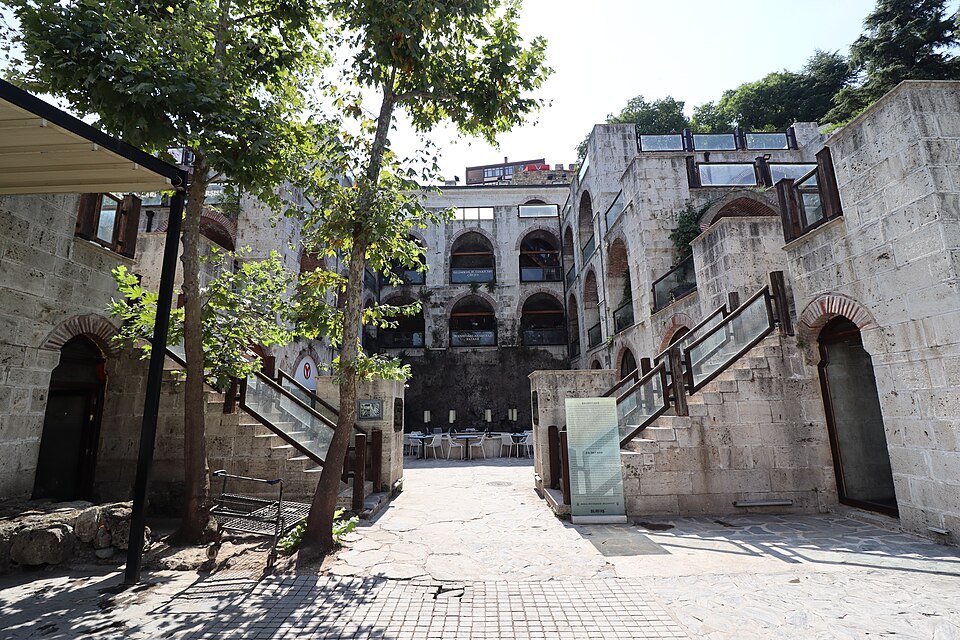 Bursa — local market for multi-vendor marketplaces