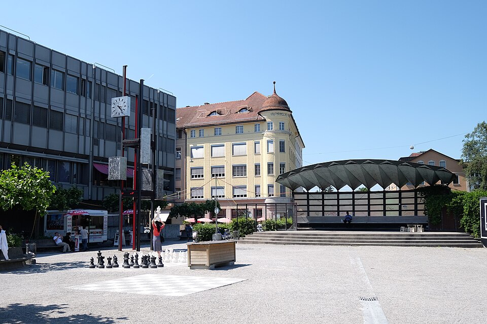Winterthur — international and multi-region stores for local businesses