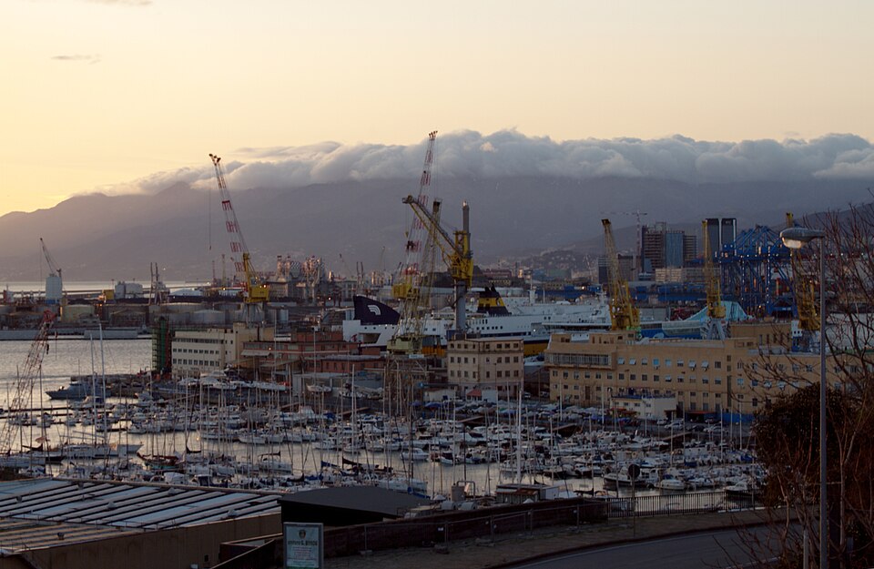 Genoa — local market for international and multi-region stores
