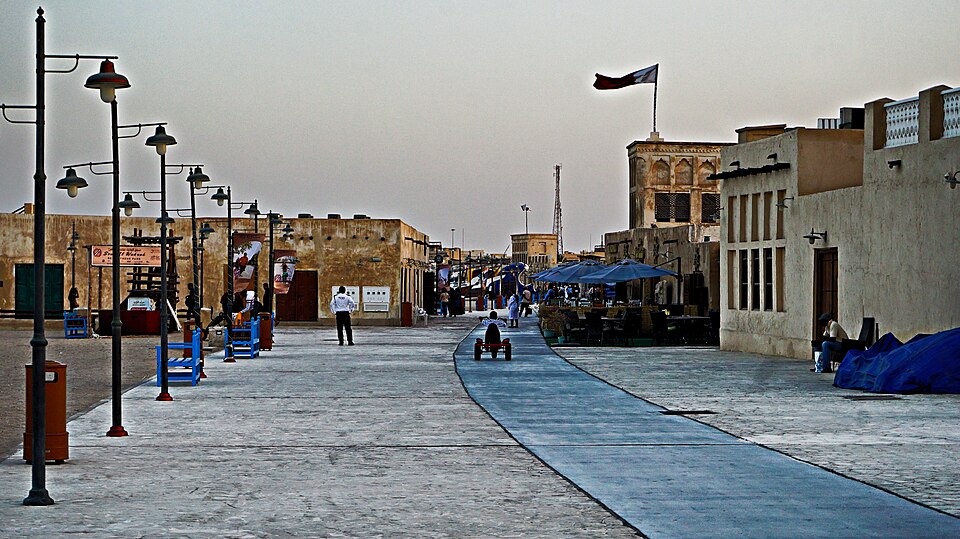 Al Wakrah — local market for custom e-commerce platforms