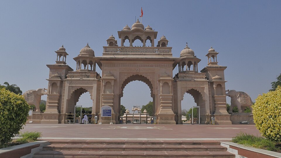 Anand — manufacturer and distributor portals for local businesses