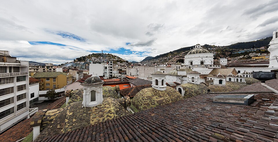 Quito — service booking platforms for local businesses